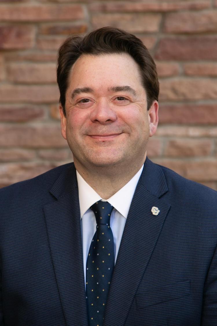 Headshot of Robert McDonald